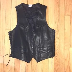 Men’s leather vest size 42